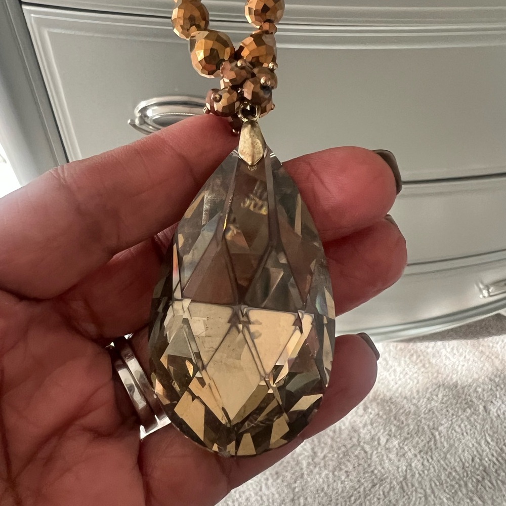 Glamorous Gold Faceted Teardrop Necklace